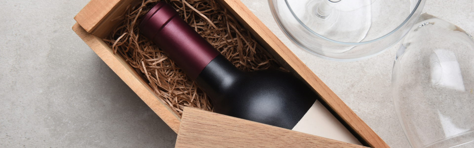 Weine in original Holzkiste